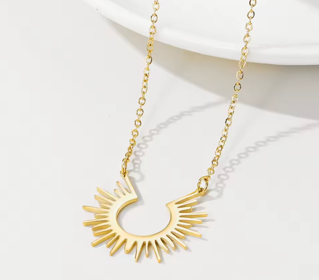 Gold Half-Circle Geometric Pendant Chain Necklace for Women