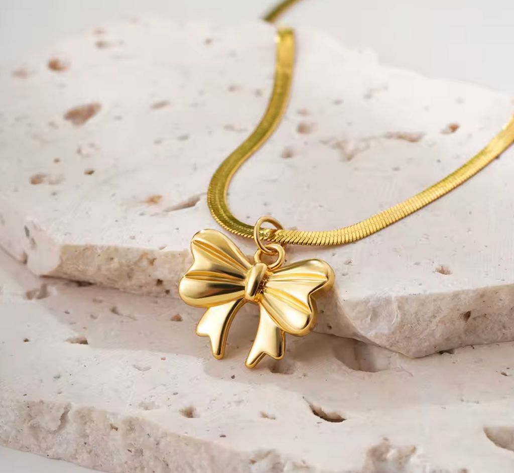 18K Gold-Plated Stainless Steel Bow Pendant Snake Chain Necklace for Women
