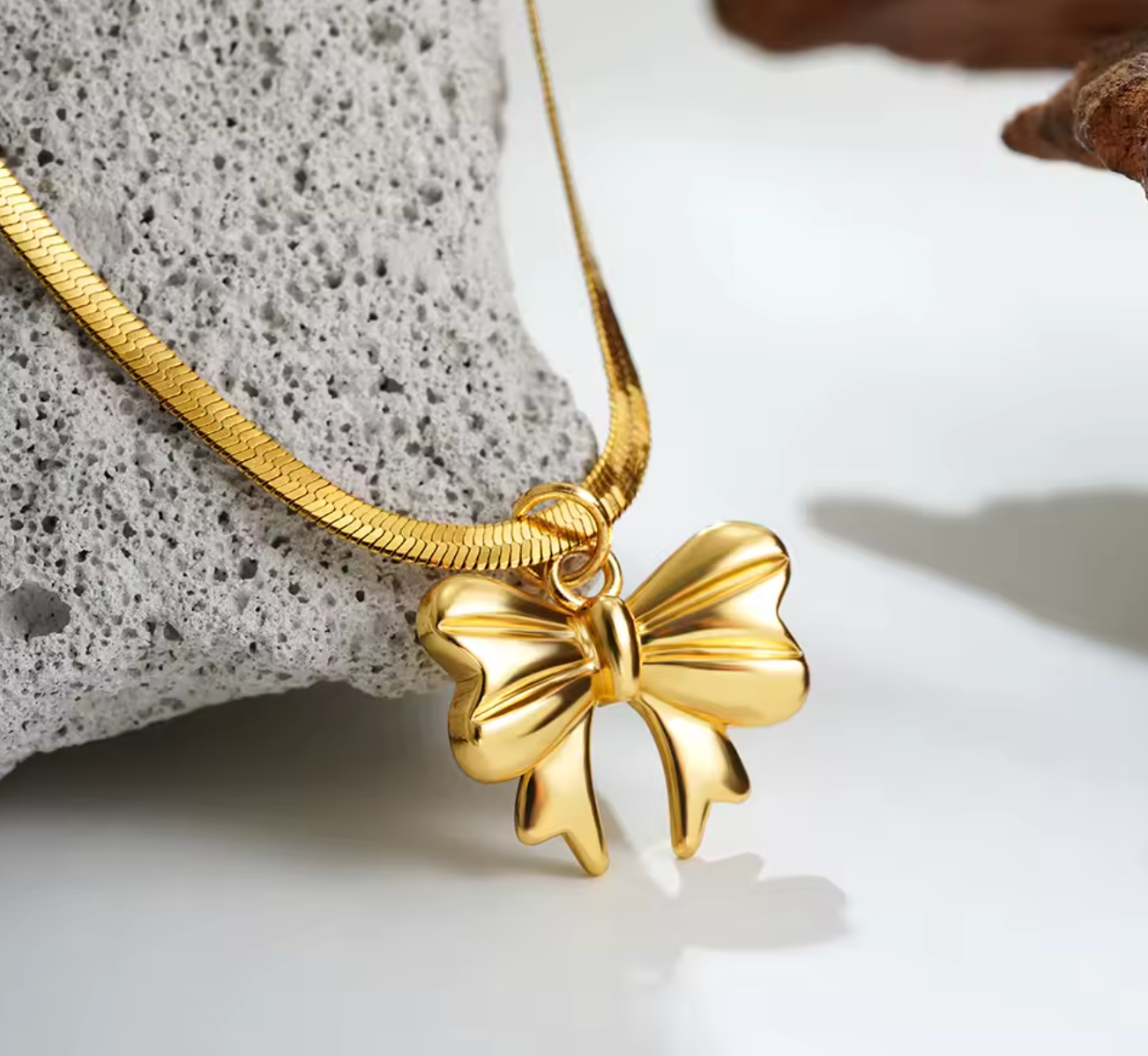 18K Gold-Plated Stainless Steel Bow Pendant Snake Chain Necklace for Women