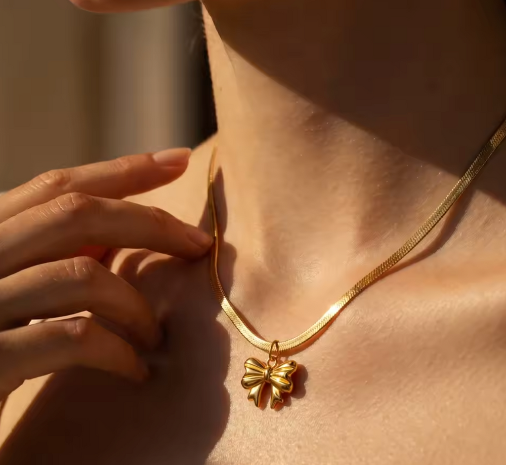 18K Gold-Plated Stainless Steel Bow Pendant Snake Chain Necklace for Women